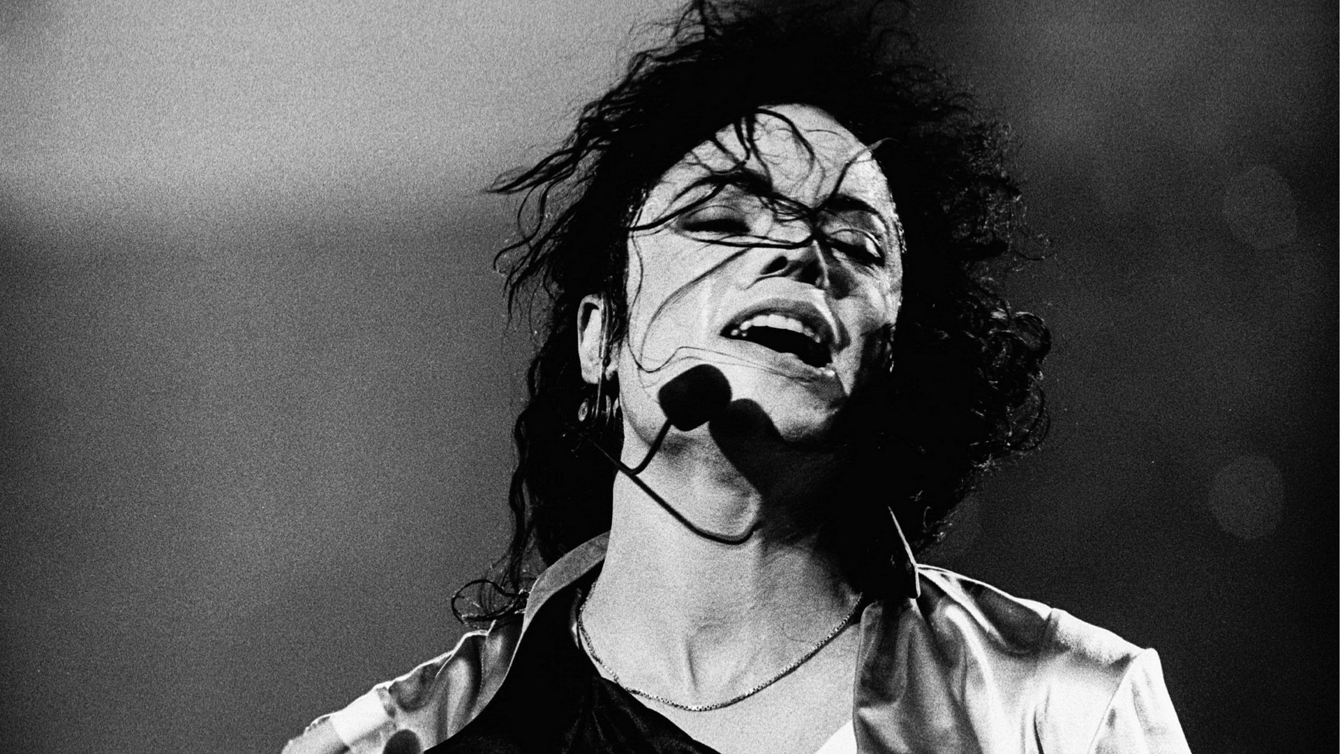 'Michael' La película biográfica que narra la vida del rey del pop retrasará su lanzamiento hasta octubre del 2025.